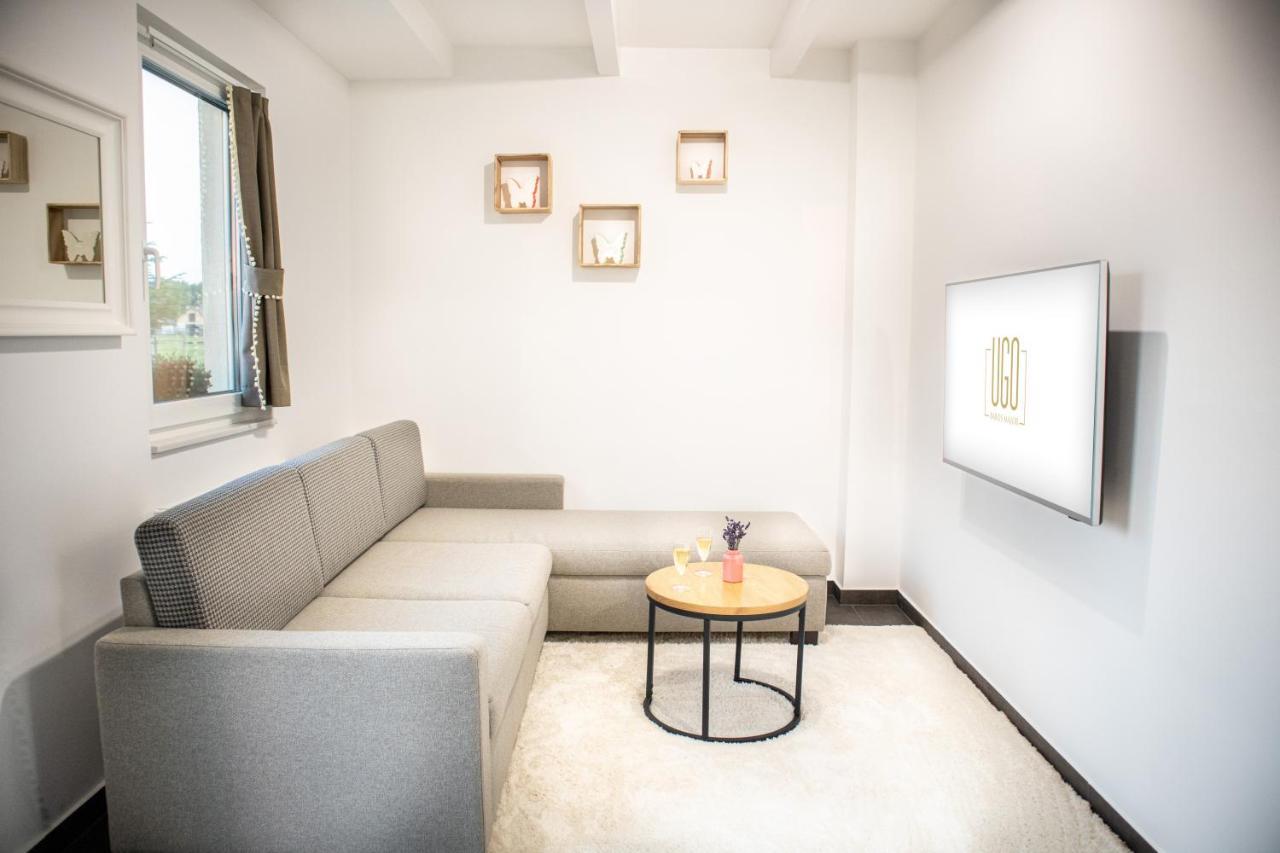 Ugo Apartman Halaszi Exterior photo
